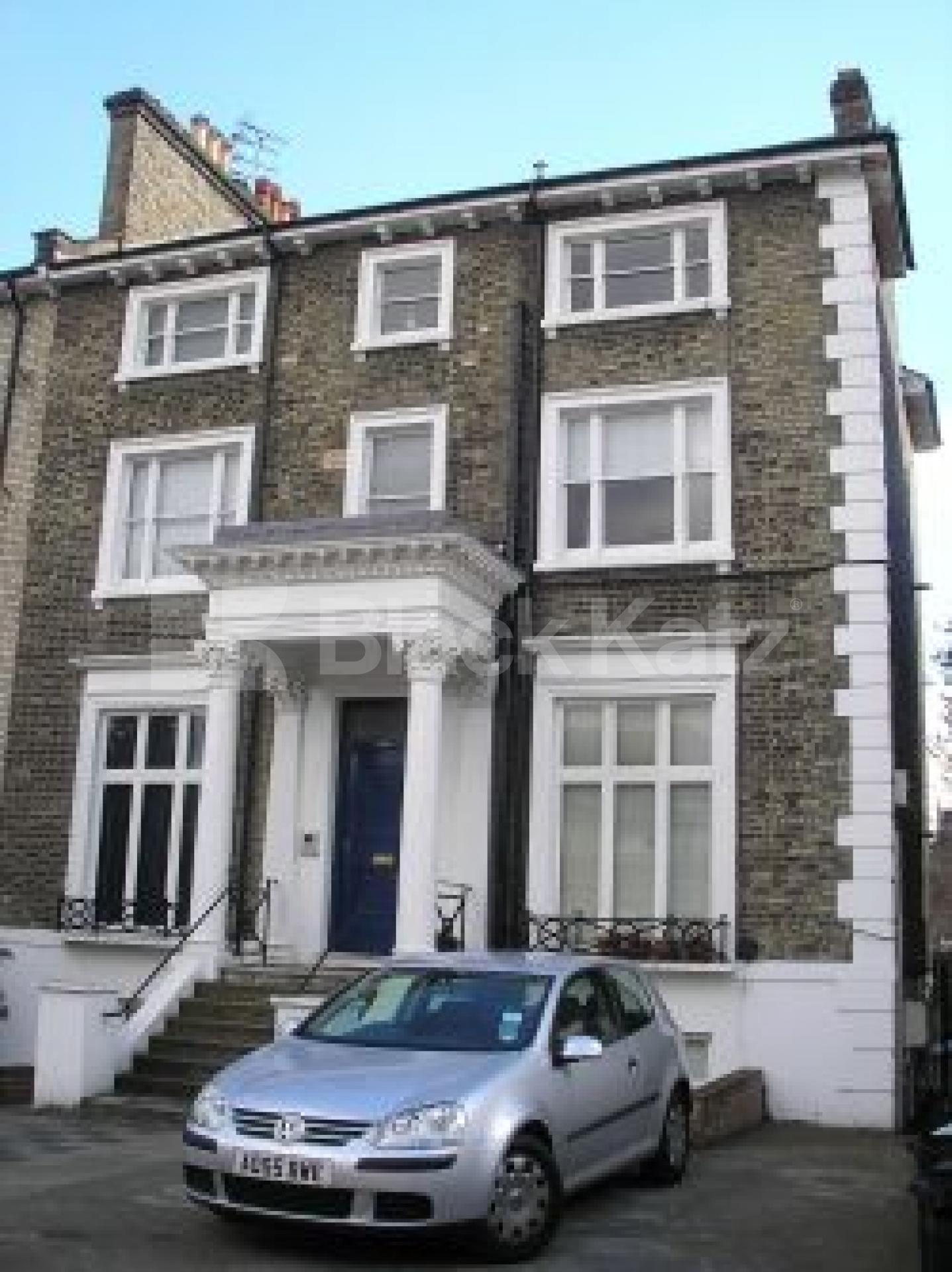 			Studio Apartment, 1 bath, 1 reception Flat			 Camden Road, CAMDEN BORDERS N7 N7